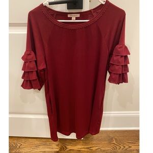 Small burgundy tunic with ruffle sleeves